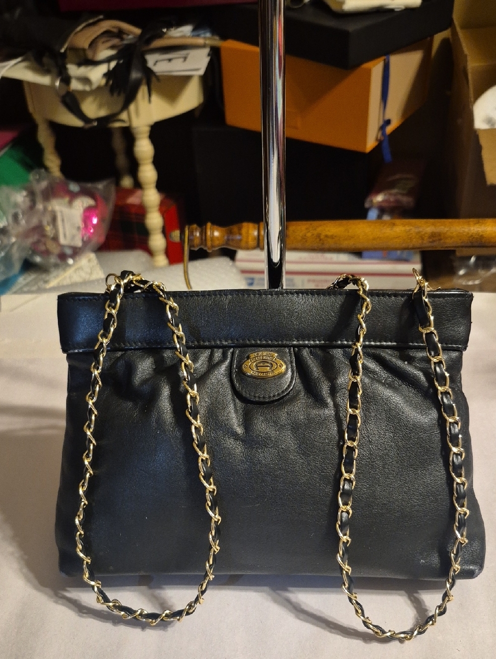 GUC  Etienne AIigner Clutch. / Crossbody